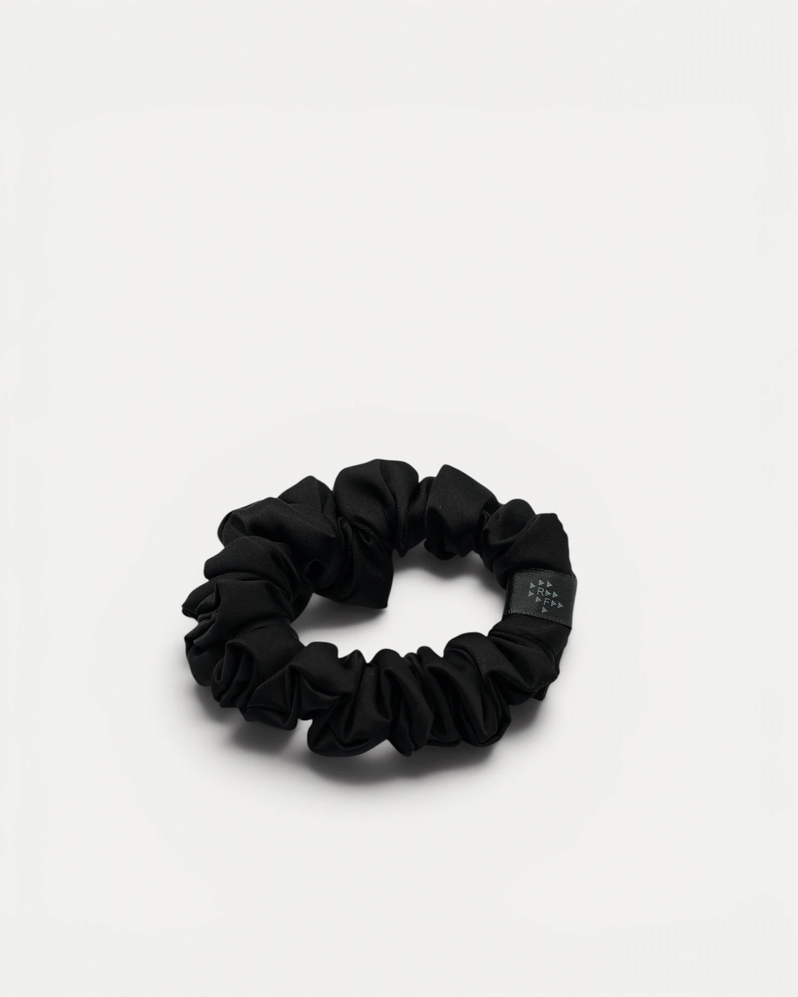 Realfit Hair Scrunchie in Black