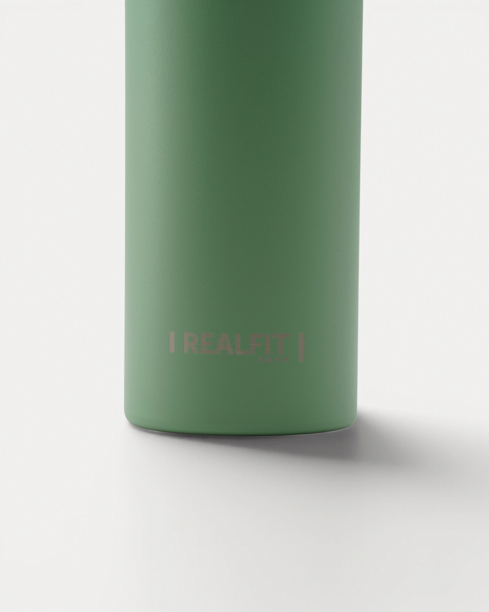 Close-up rear view of Realfit Soft Mint stainless steel water bottle